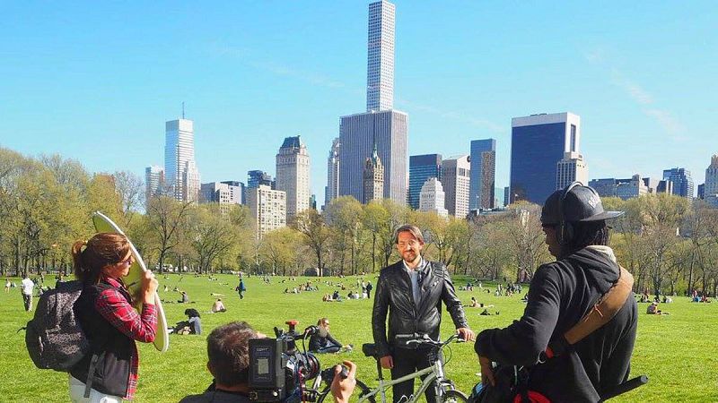 Destinos de Película empieza su andadura en Nueva York, donde Máxim Huerta nos enseñará escenarios míticos de películas que han hecho historia en el cine.