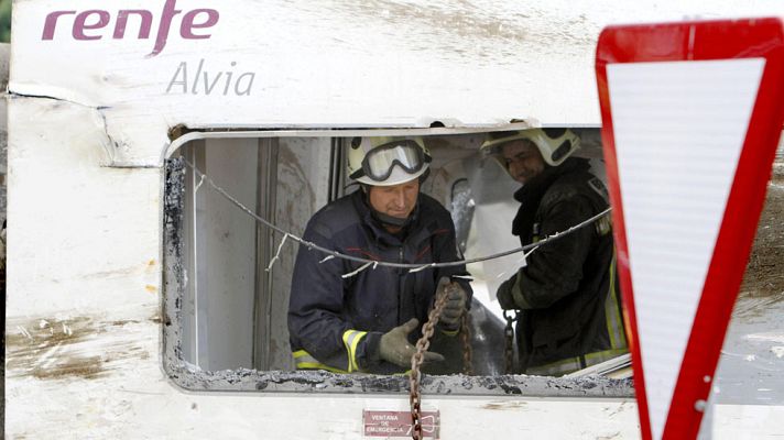 Telediario 1 - El accidente de tren de O Porriño, el décimo mortal en dos décadas en España