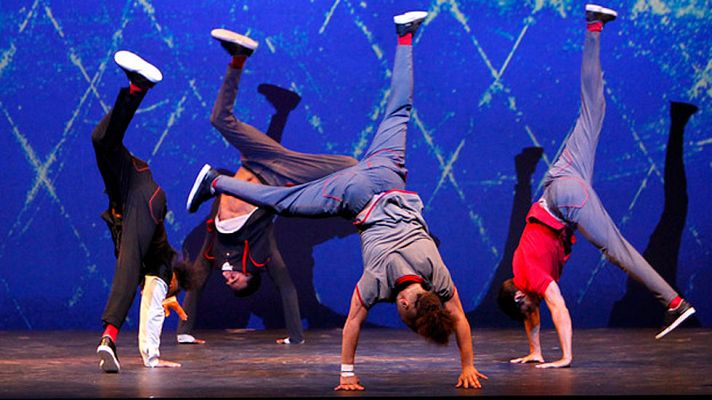 Telediario 1 - Llega a Madrid un espectáculo muy singular Flying Bach