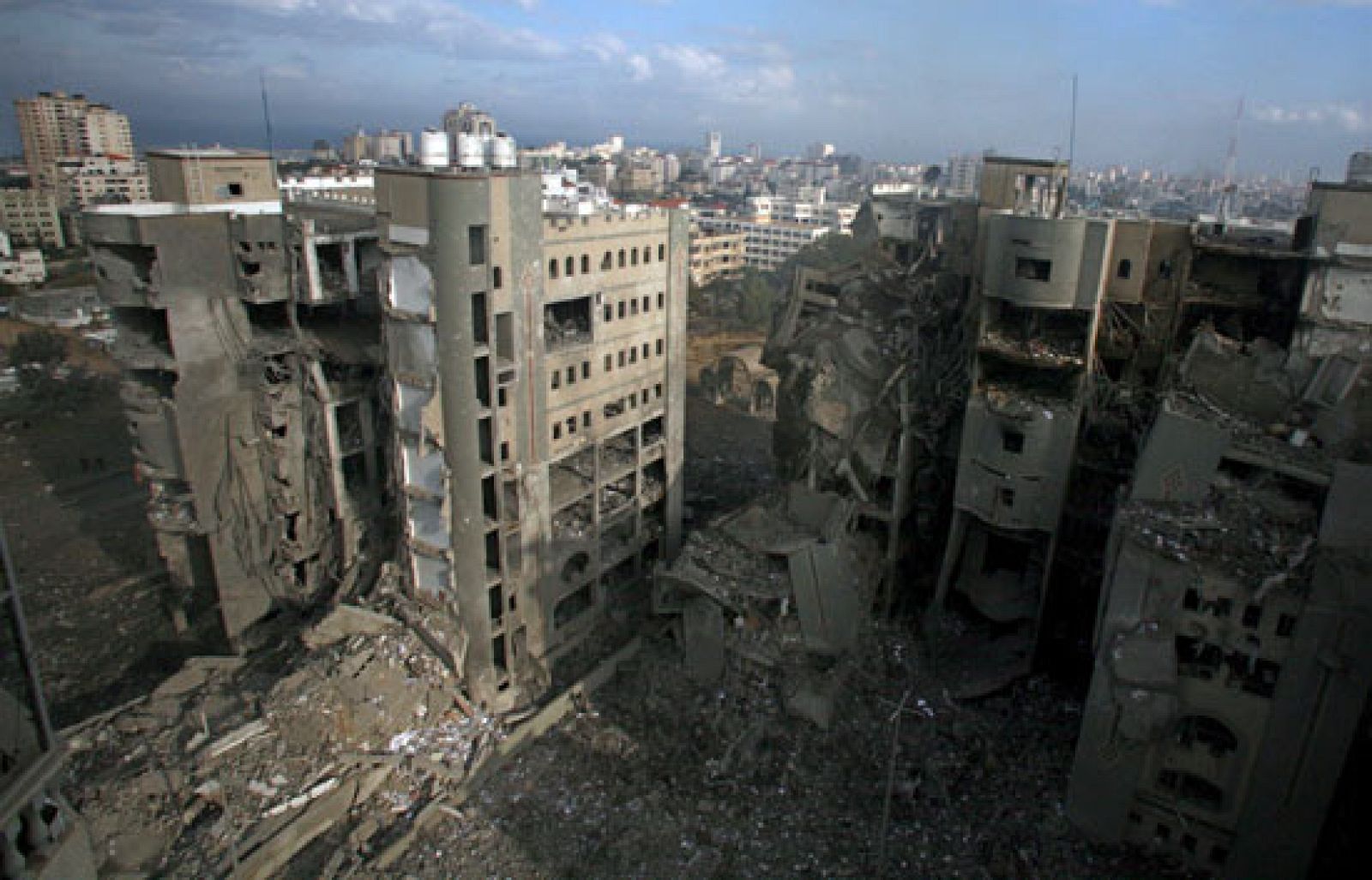 El balance de los cuatro días de bombardeos de la aviación israelí sobre Gaza es de 380 palestinos muertos y 1.700 heridos | Ver