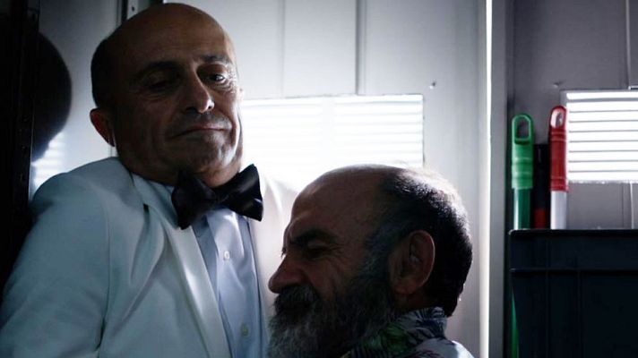 Olmos y Robles - Cosquillas en el armario