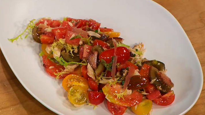 RTVE Cocina - Receta de ensalada de tomates con bonito