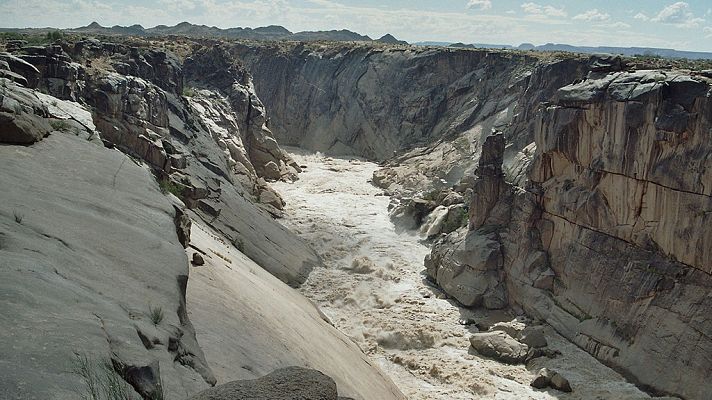 Grandes documentales - África extrema: El oasis lineal