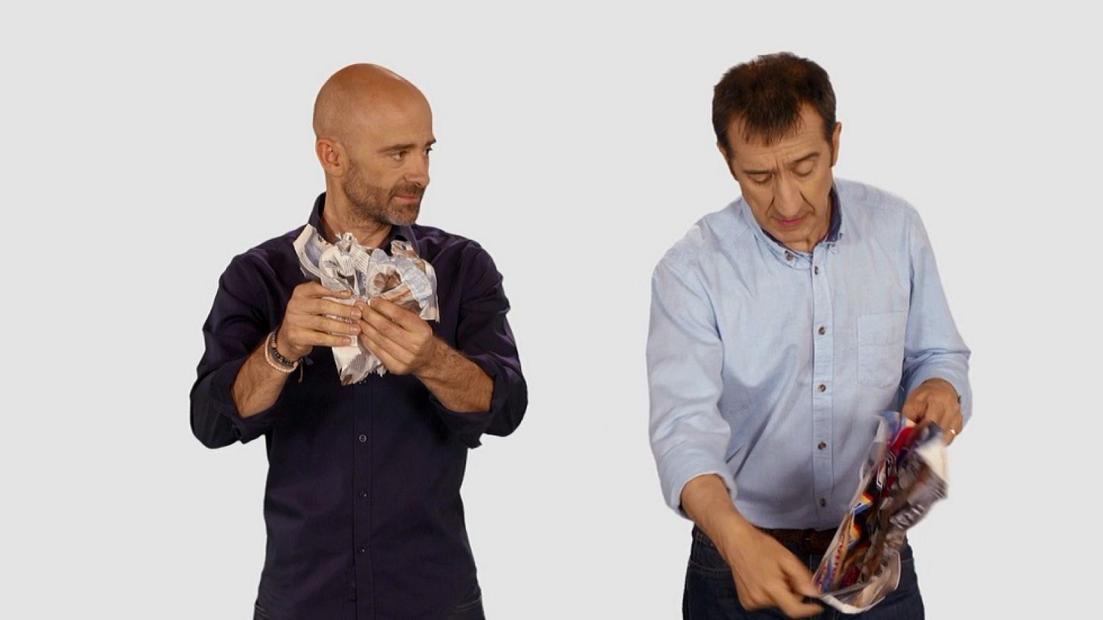 Desafía tu mente - Luis Boyano reconstruye una revista y parte a Antonio Lobato