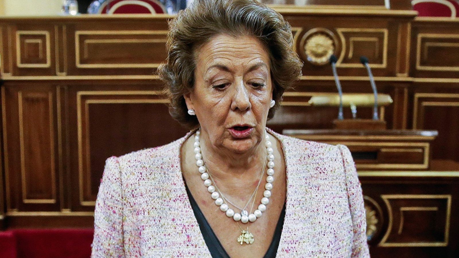 Ciudadanos aprueba la renuncia de Barberá, insuficiente para la oposición