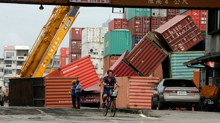 Telediario 1 - El supertifón Meranti llega a China tras su paso por Taiwán