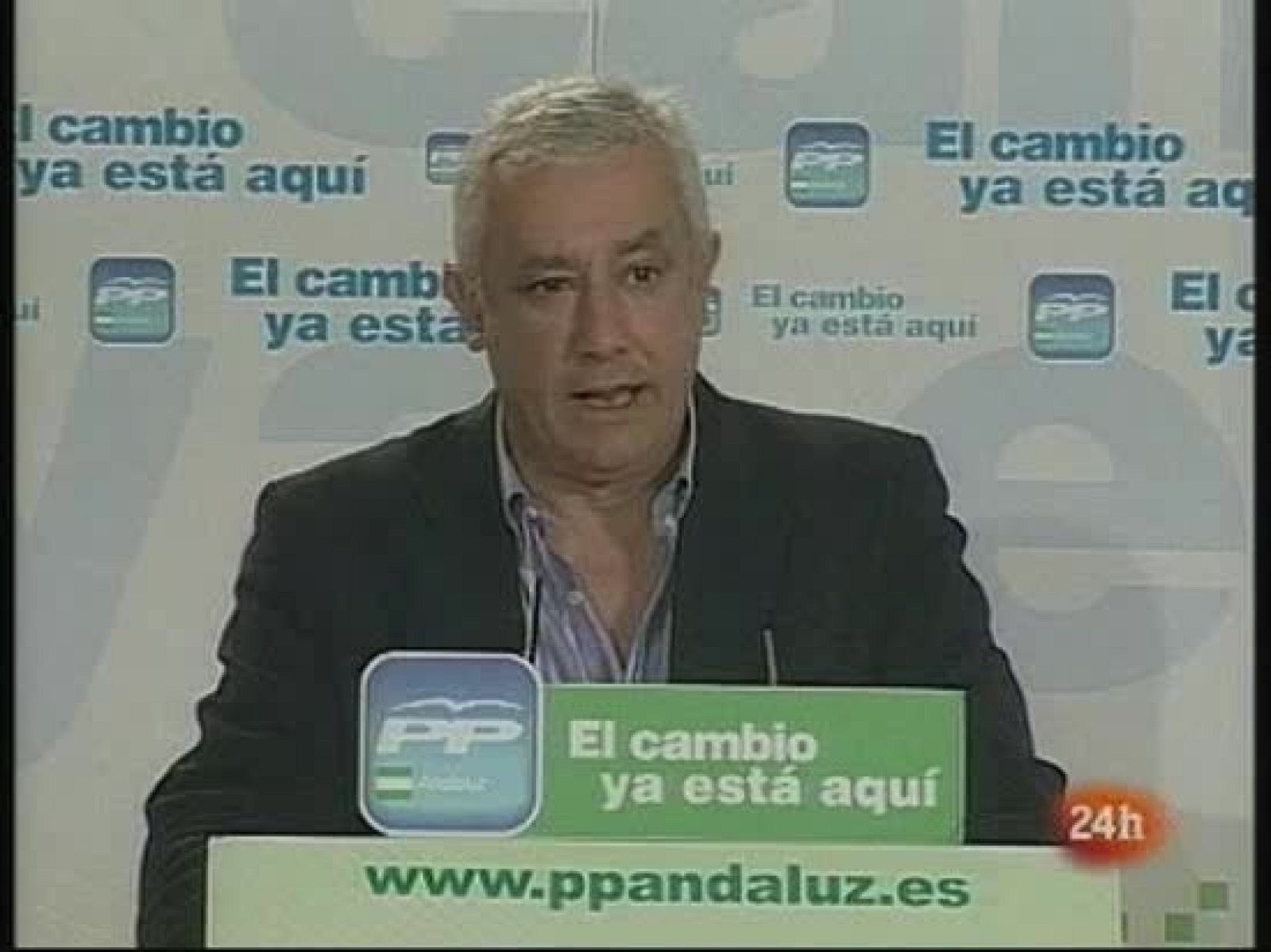 El vicesecretario del PP, Javier Arenas, ha condenado el atentado de ETA y pedido al Gobierno que no se negocie "nunca jamás" con la banda terrorista