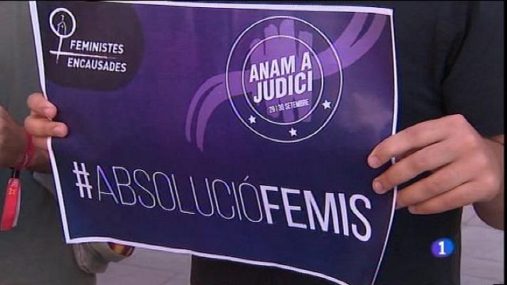 Informatiu Balear - Les feministes no demanaran perdó per l'acte de protesta a l'església de Sant Miquel a favor de l'avortament lliure