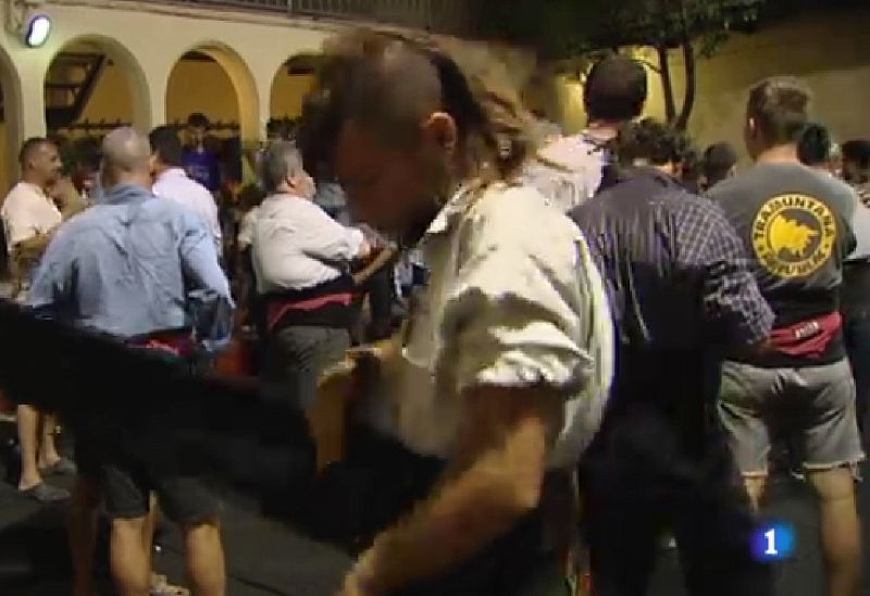 Anem a un assaig de la colla castellera Minyons de Terrassa