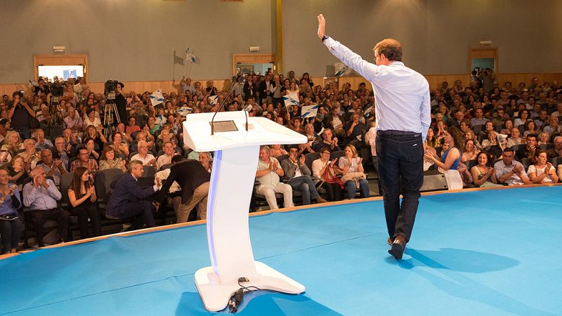 Feijóo alerta de la victoria de una "izquierda feudal" en Galicia