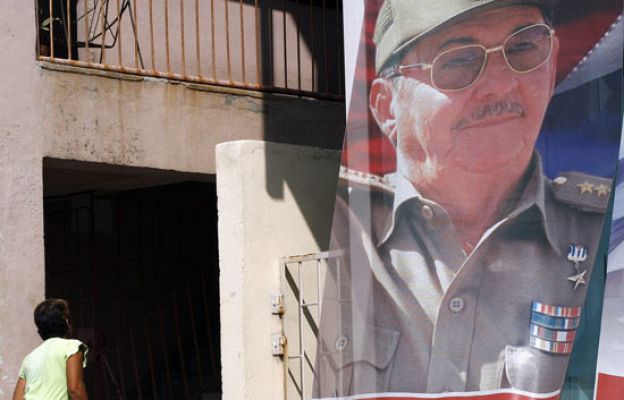  - Cuba celebra 50 años de revolución