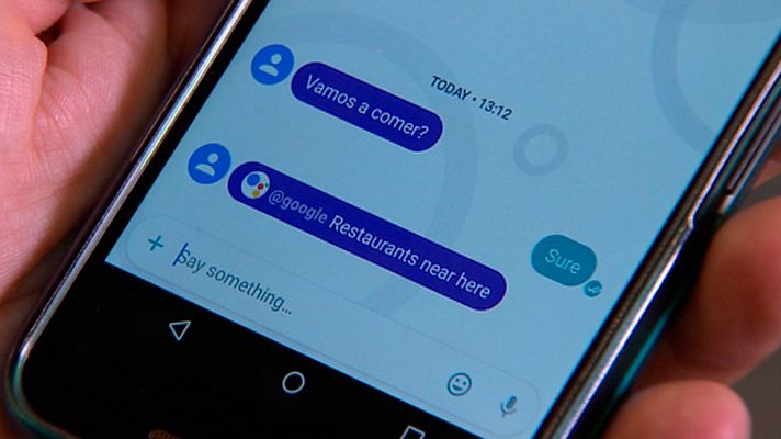 Telediario 1 - Google presenta Allo, su apuesta de mensajería instantánea