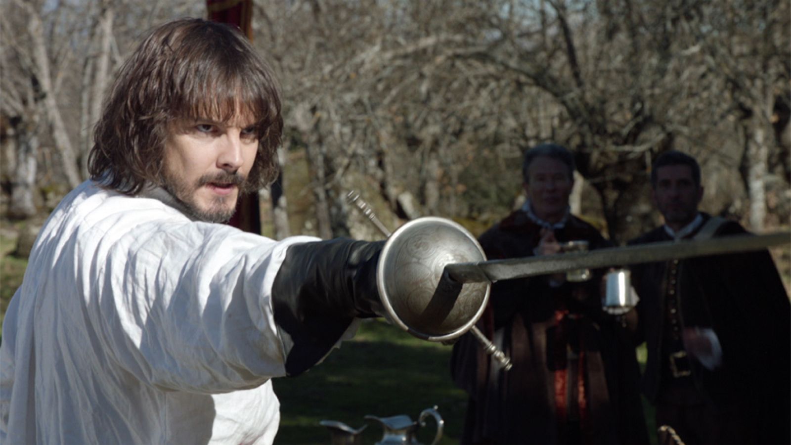 Águila Roja - Gonzalo se bate en duelo con el maestro de armas de la casa real