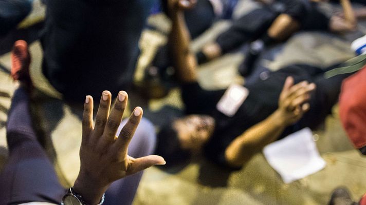 Telediario 1 - Toque de queda en Charlotte, blindada por tercera noche pero sin nuevos incidentes graves