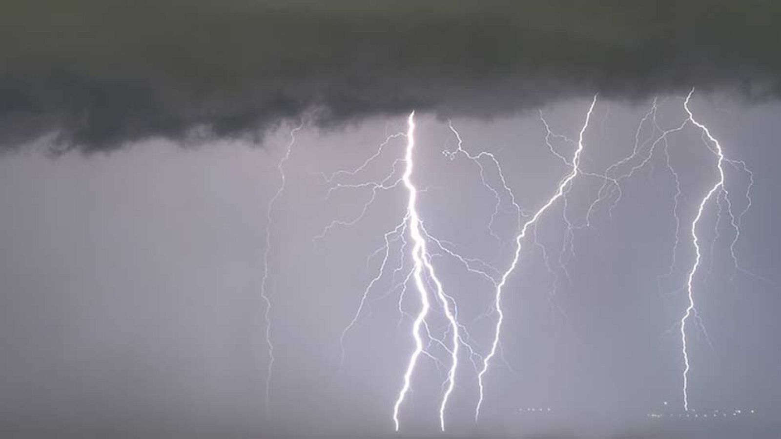 Los chubascos y tormentas tendrán en alerta a Galicia, Cataluña y Baleares