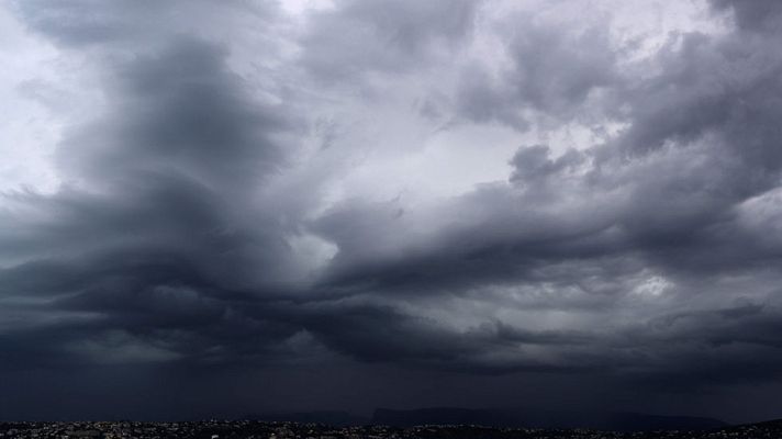 El tiempo - Tormentas fuertes en el sureste peninsular y Baleares
