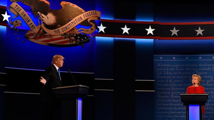 Informativo 24h - El arquitecto entre el público