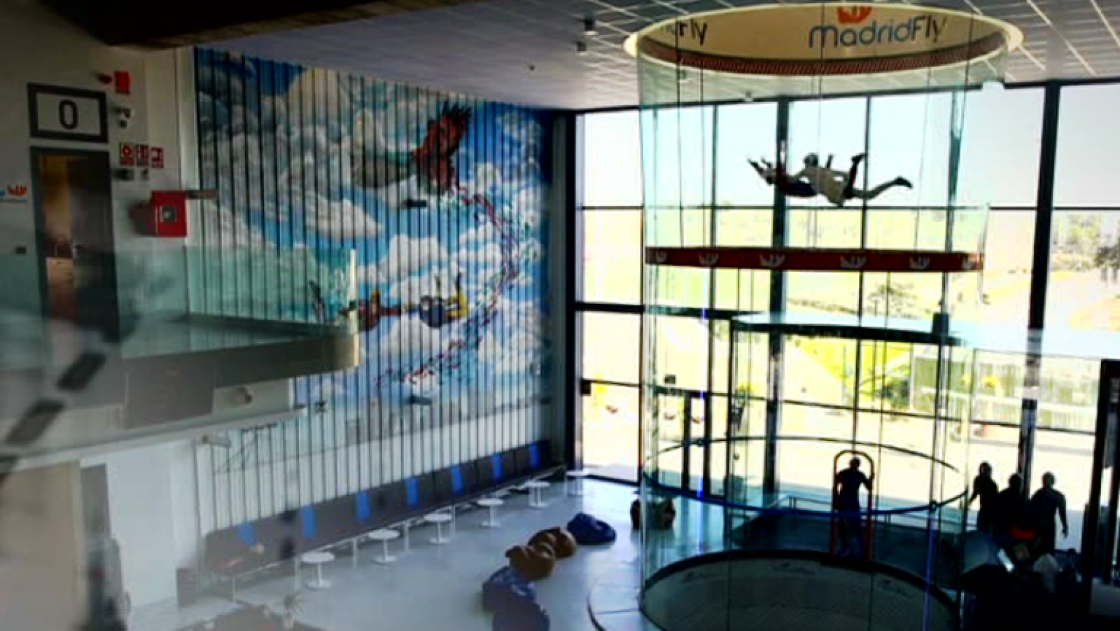 Fábrica de ideas - Invierte: Madrid Fly | Ver