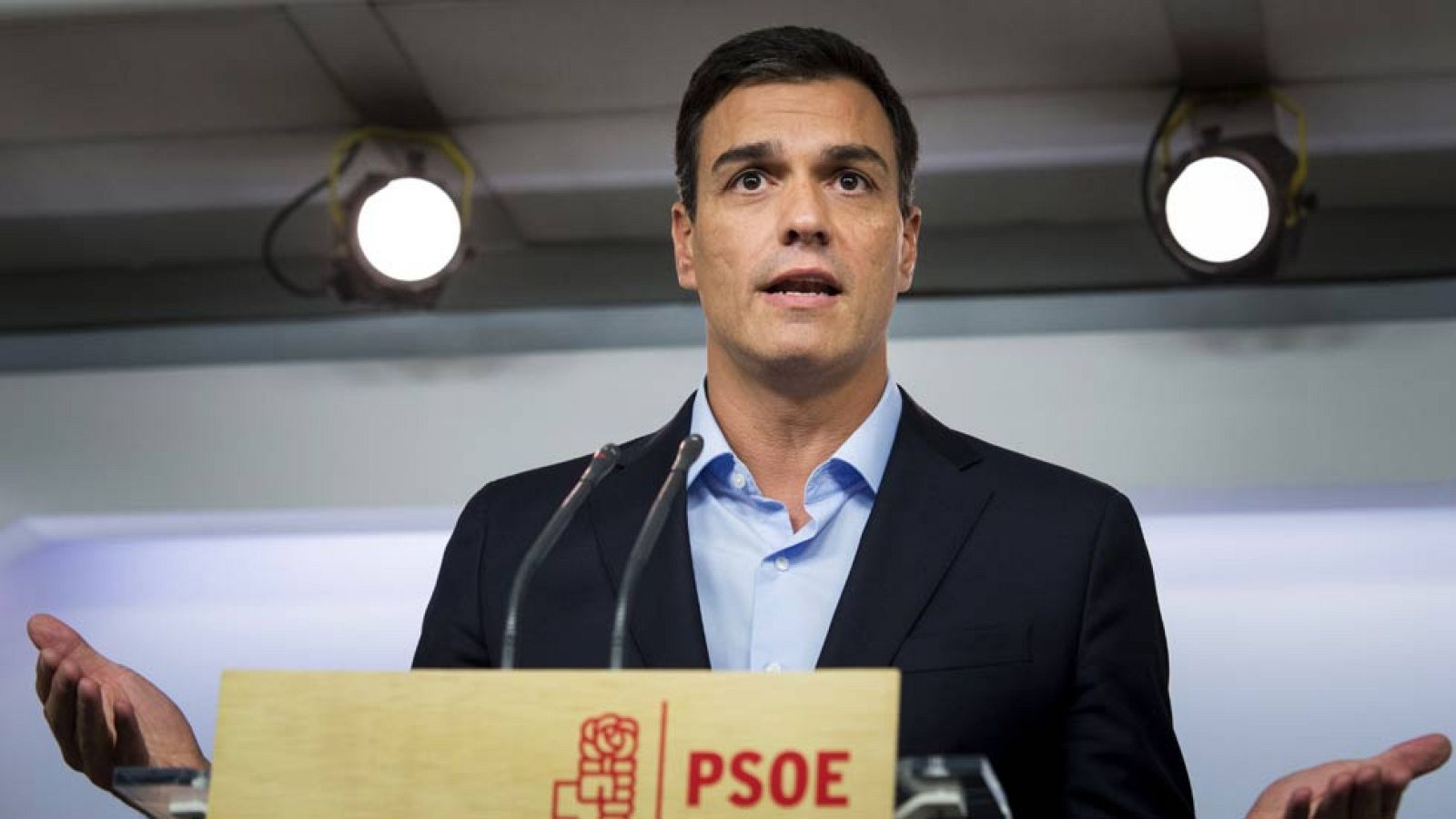 Sánchez no dimitirá aunque el Comité Federal del PSOE tumbe la celebración de primarias y del Congreso - Informativo 24h | Ver