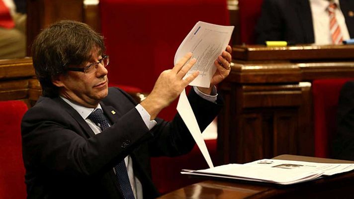 Telediario 1 - "Neveréndum" y "Pokémons" en el debate de la cuestión de confianza a Puigdemont