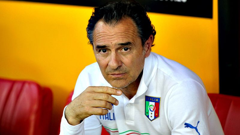 El técnico Cesare Prandelli ya llegó a un acuerdo para entrenar al Valencia hasta el junio de 2018 y el conjunto español lo hará oficial en las próximas horas, según informa hoy la prensa italiana.