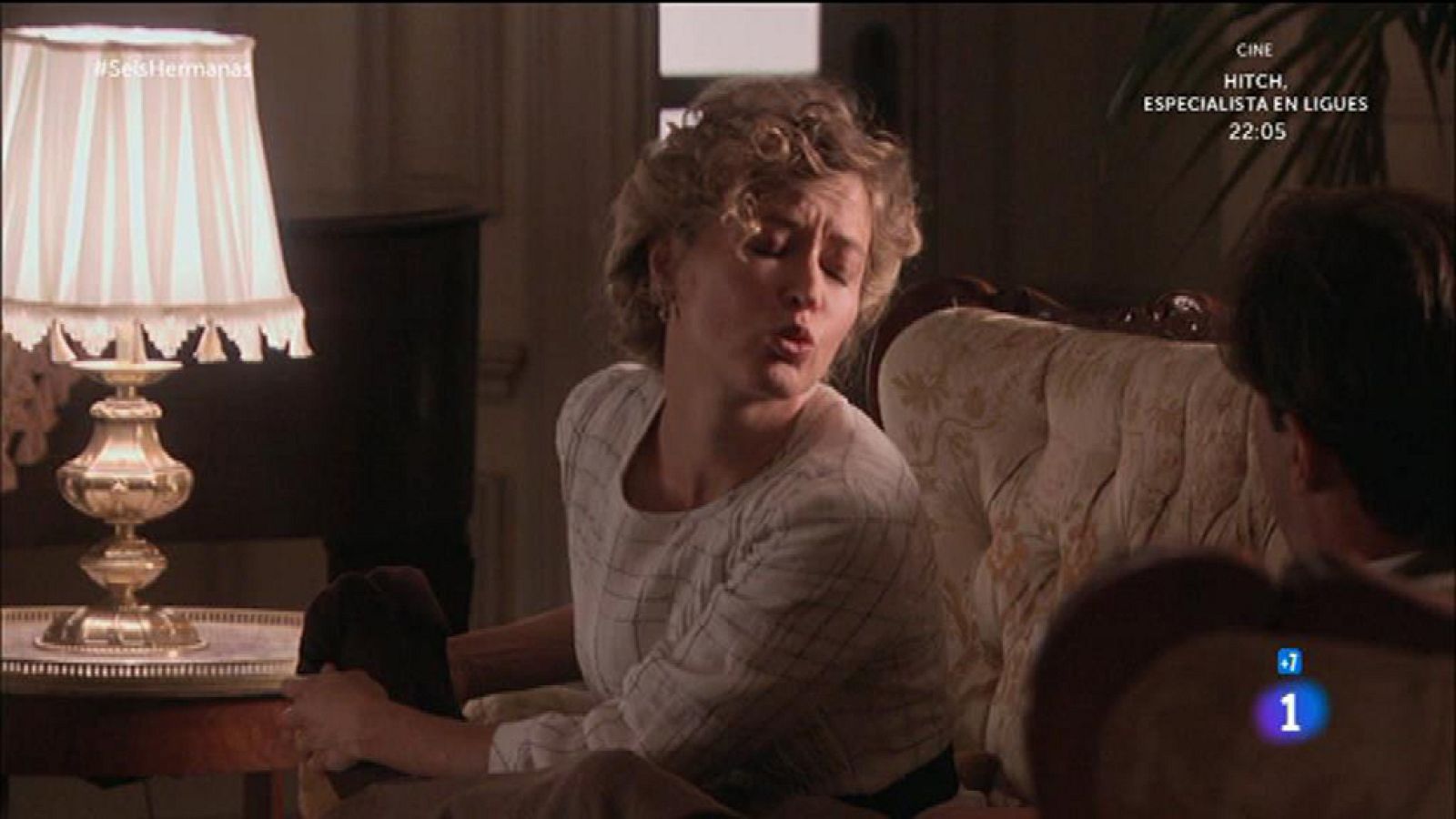 Diana trata o aparenta ser una mujer sumisa