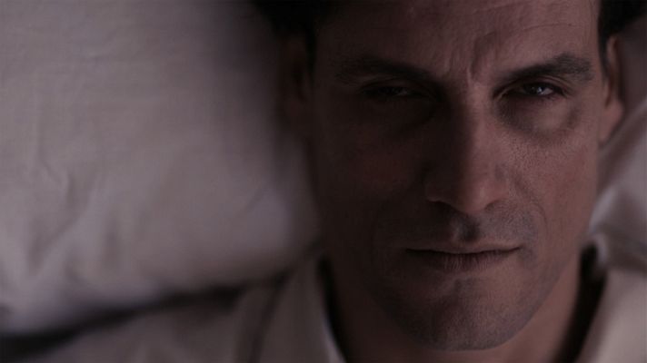 La sonata del silencio - Antonio se despierta del coma