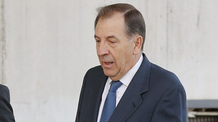 Telediario 1 - Sánchez Barcoj dice que recibió la tarjeta de Caja Madrid como parte de su salario, con un límite que nunca excedió