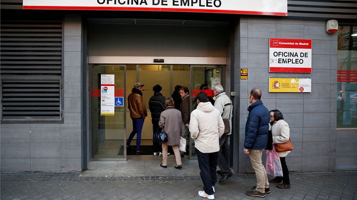 Telediario 1 - El número de parados registrados subió en 22.801 personas en septiembre