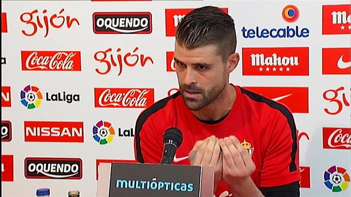 Telediario 1 - Cuéllar arremete contra un periodista: "Eres un idiota"