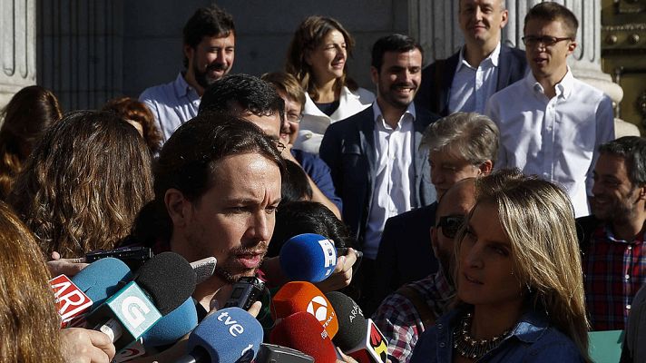 Telediario 1 - Iglesias advierte a los barones de que "tomarán nota" si el PSOE se abstiene