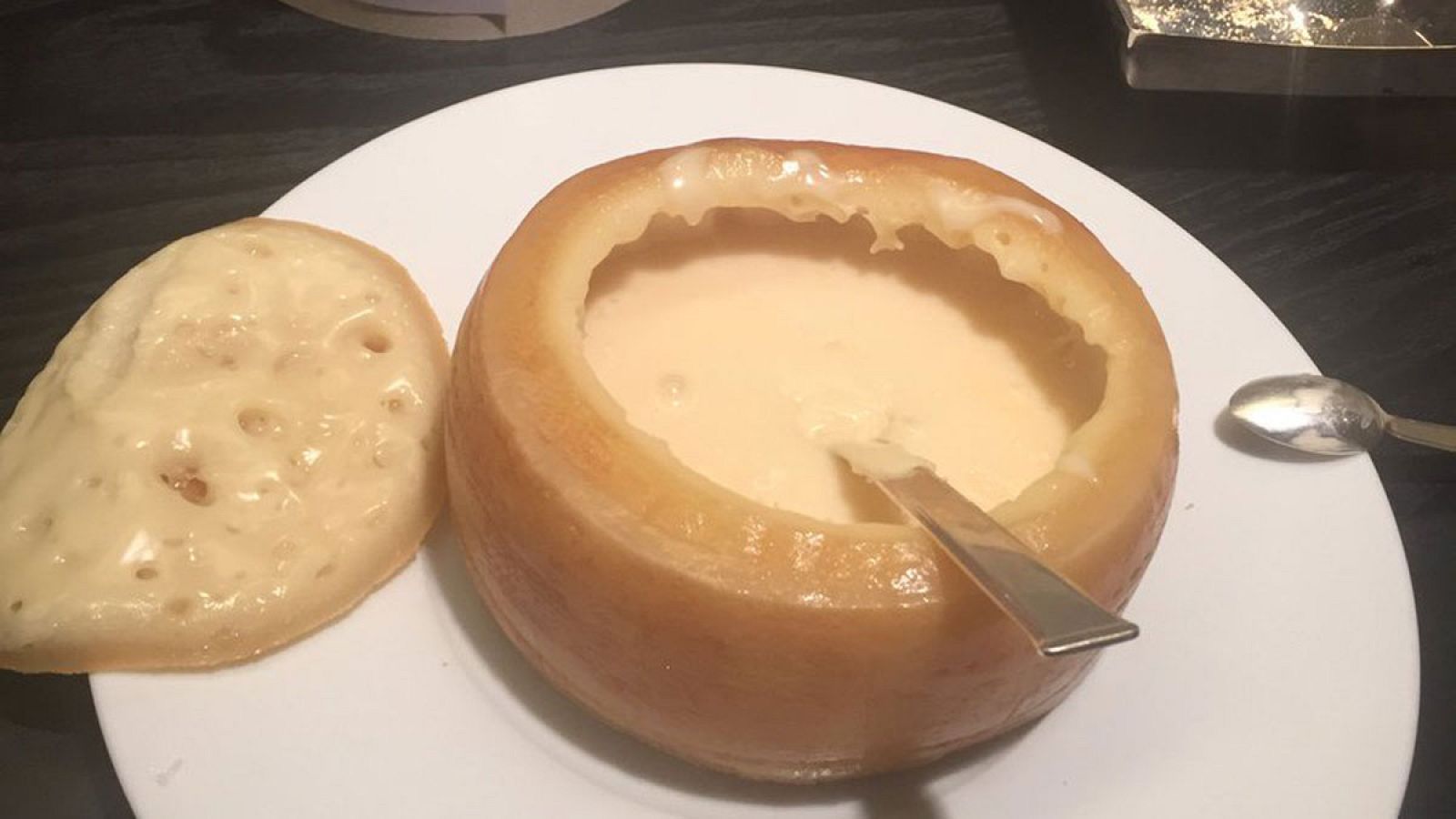 Así se elabora la torta del casar