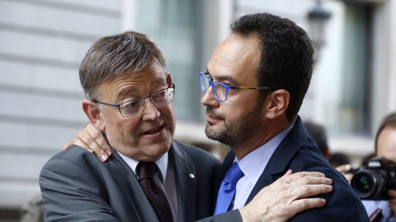 Los diputados del PSOE dicen no querer otras elecciones pero eluden pedir la abstención | Ver