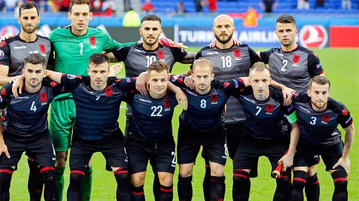 Telediario 1 - Albania ya no es una cenicienta