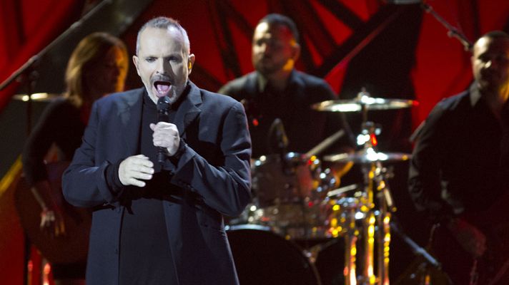 Telediario 1 - Miguel Bosé presenta su nuevo álbum acústico 'Bosé MTV Unplugged'