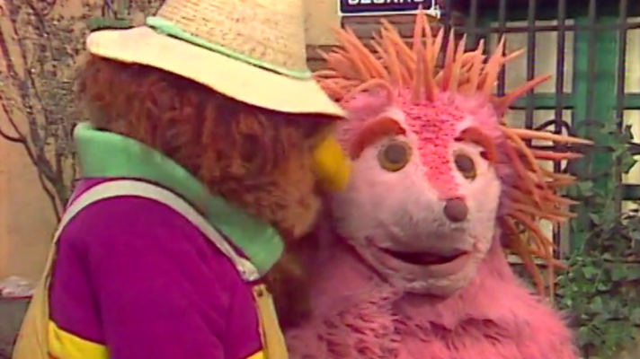 Barrio Sésamo - Espinete quiere jugar