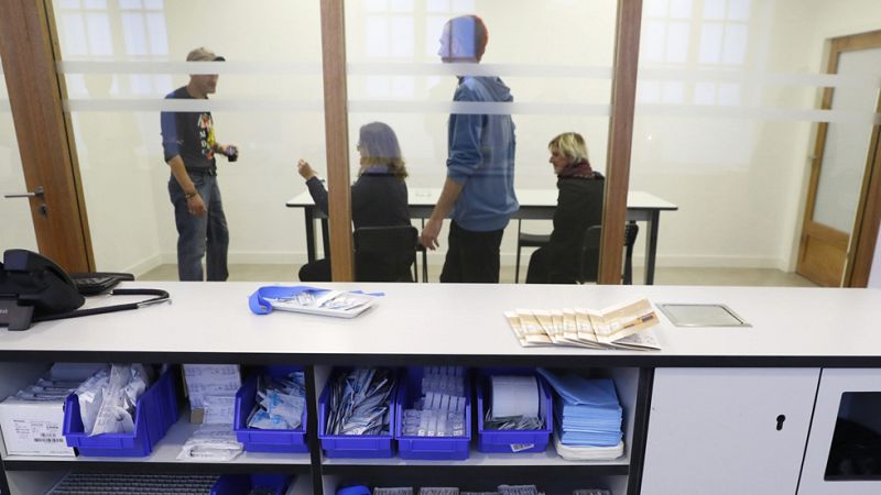 Francia inaugura su primera 'narcosala' para facilitar a los toxicómanos "un consumo sin riesgos" | Ver