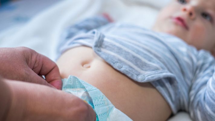 Telediario 1 - En EE.UU. habrá cambiadores de bebés en los baños femeninos y masculinos de todos los edificios públicos