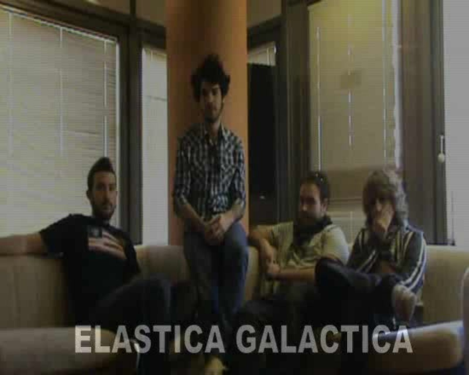 Supersubmarina presentan 'Elástica Galáctica' | Ver