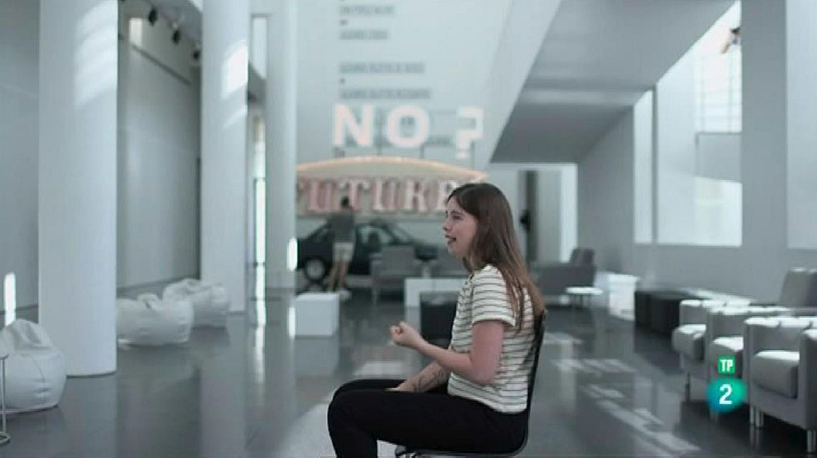 Página Dos - Los otros - La poeta y periodista Luna Miguel