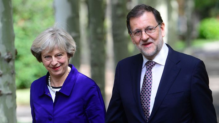 Telediario 1 - Rajoy y May analizan el 'Brexit' en una agenda en la que no estaba Gibraltar