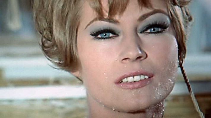 Cine internacional - La esfinge de cristal