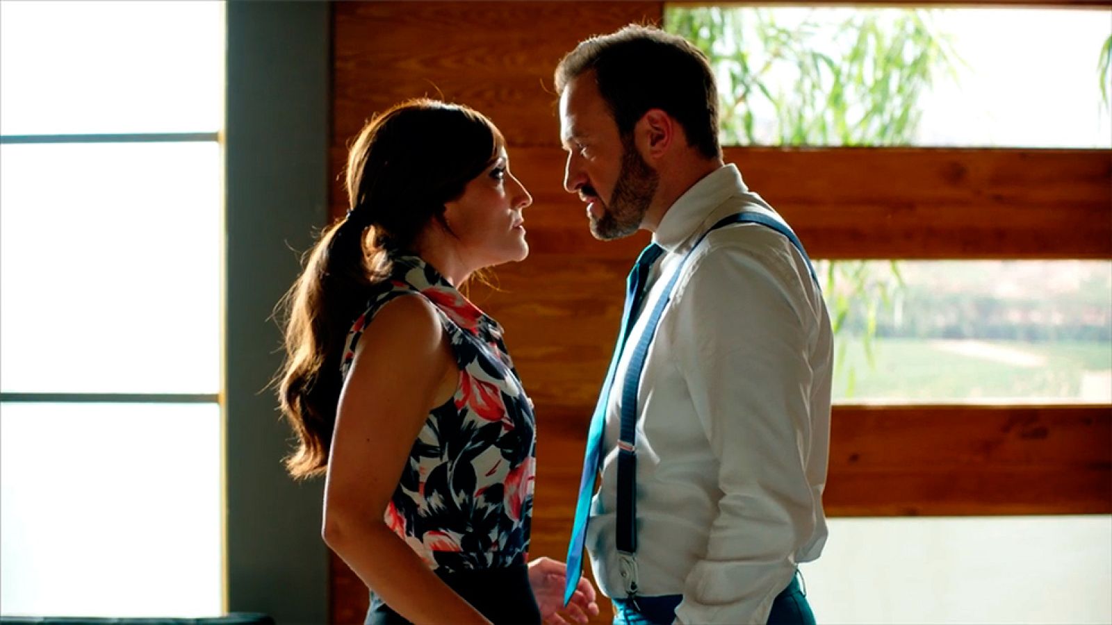 Olmos y Robles - Cata y Damián: la erótica del poder