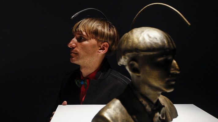 Telediario 1 - Cyborgs, mitad seres humanos, mitad máquinas