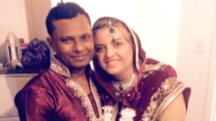 Telediario 1 - El vídeo de una agresión xenófoba a un ciudadano de Bangladesh en el metro de Londres se hace viral