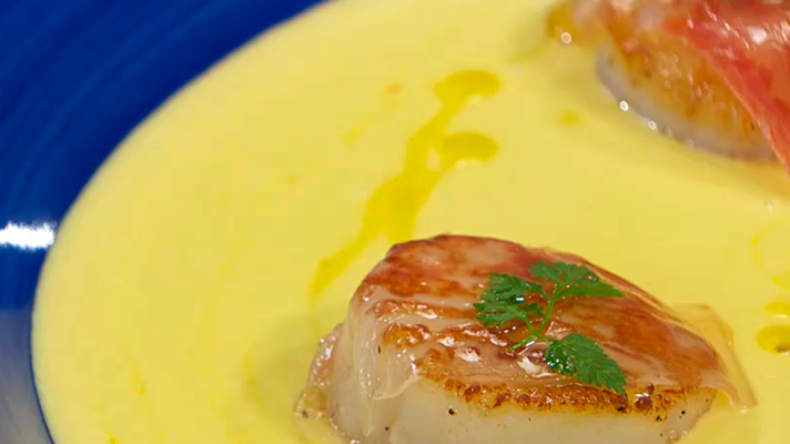 RTVE Cocina - Receta de crema de puerro, jengibre y vieiras