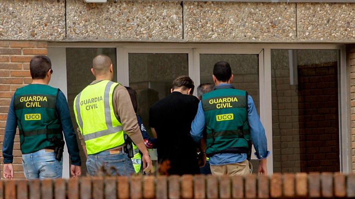 Telediario 1 - El presunto asesino de la familia de Pioz reconoce los hechos ante la Guardia Civil