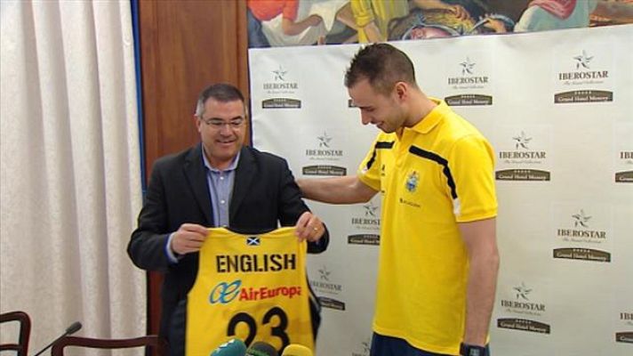  - FICHAJE CARL ENGLISH