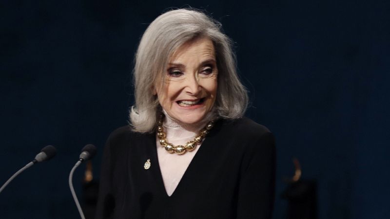 Nria Espert: "No puedo ser yo misma ms que en el escenario" - Premios Princesa de Asturias | Ver