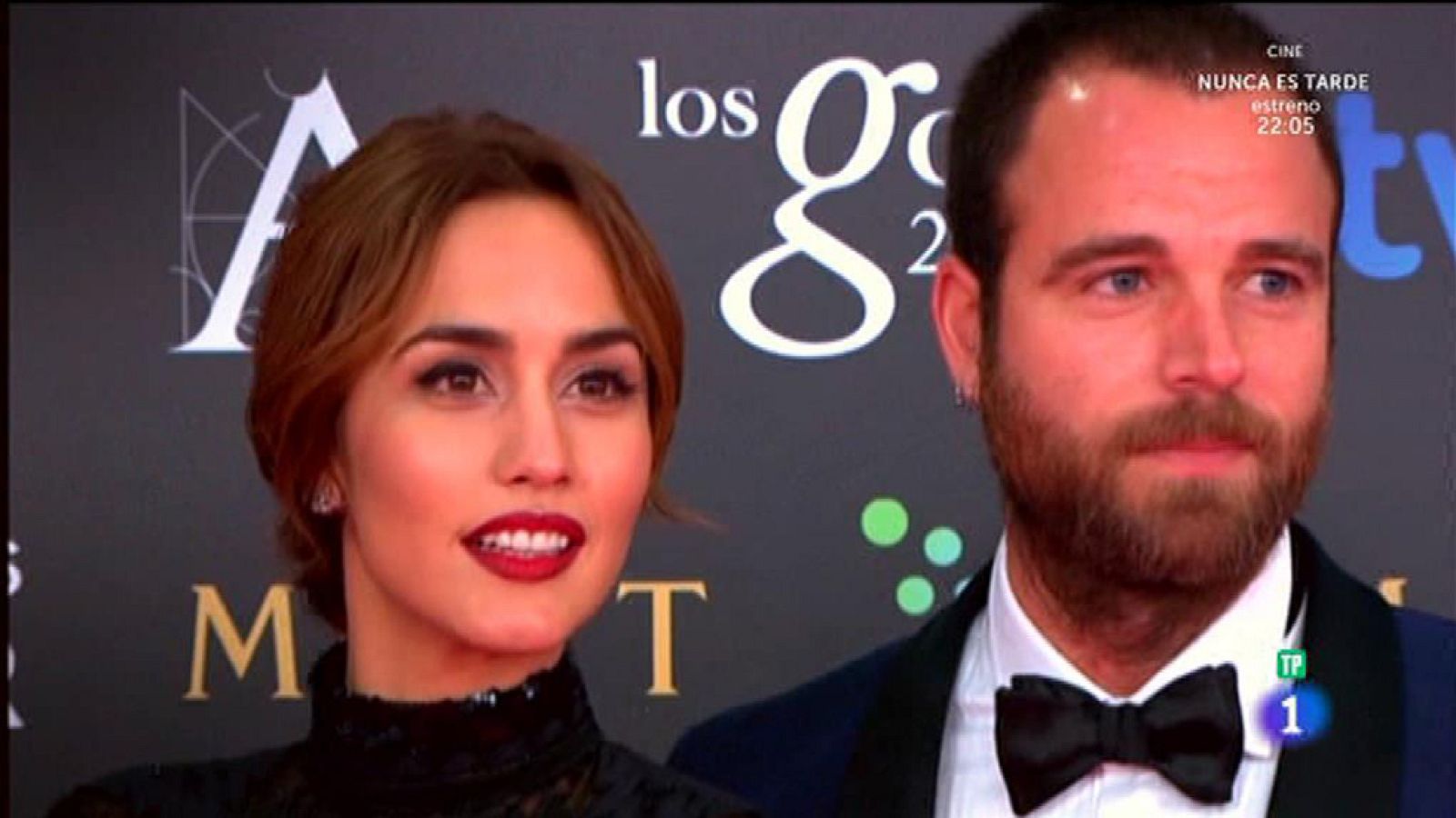 ¡Así disfruta Megan Montaner de los rodajes! - Víctor Ros | Ver